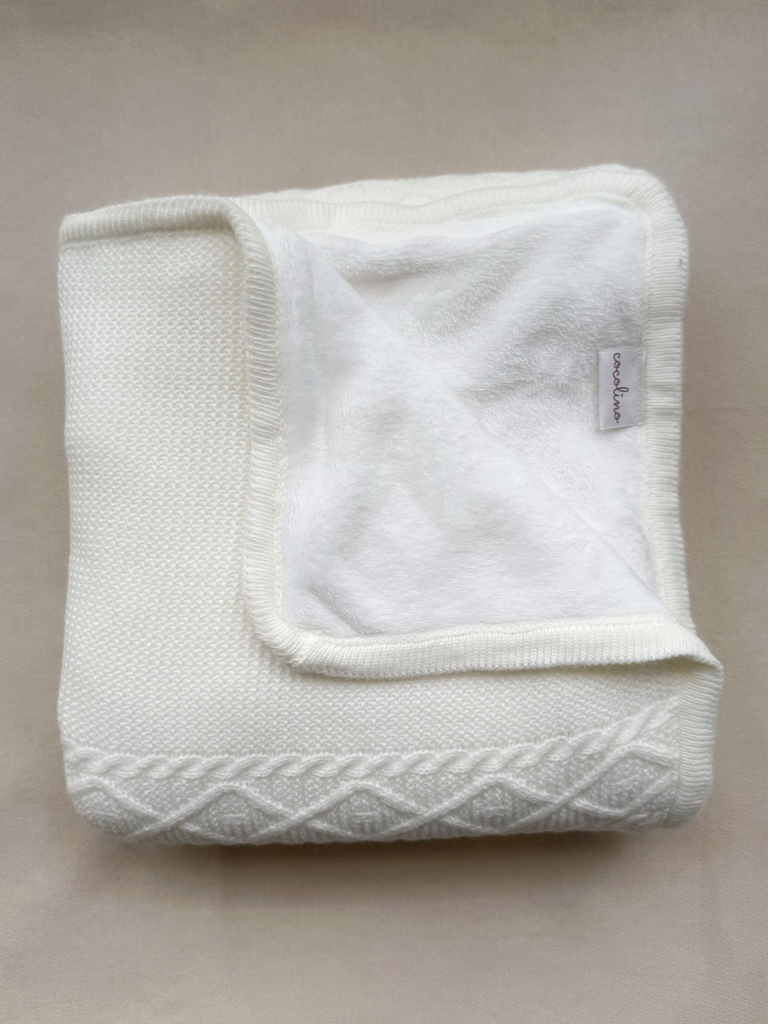 Cobija Nórdica Hueso.webp